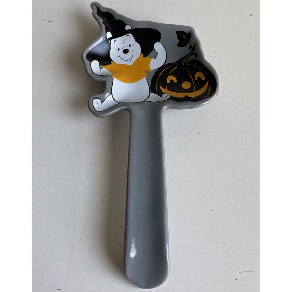 Disney Winnie the Pooh Halloween Witches Hat Pumpkin Jack O Lantern Spoon Rest